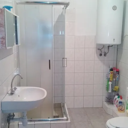 Mit Garten- Terrasse Und Gartenpavillon By Interhome