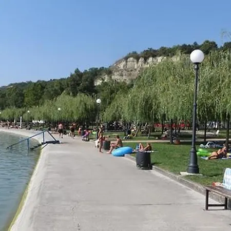 Mit Garten- Terrasse Und Gartenpavillon By Interhome *